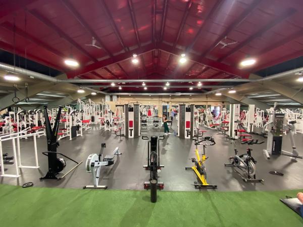 Global Fitness & Racquet Centre