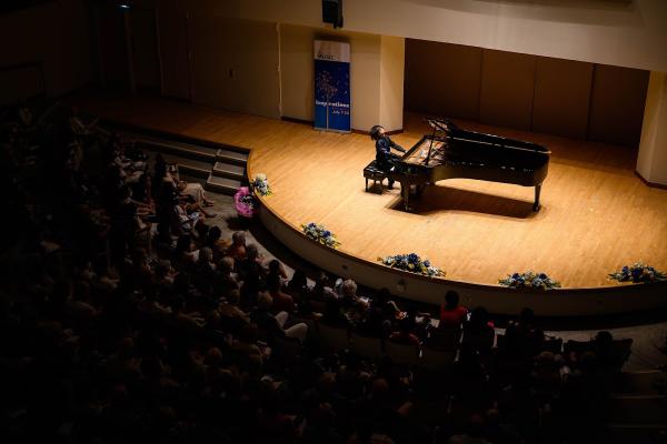 The Yike Academy of Music — 杨艺可钢琴艺术中心