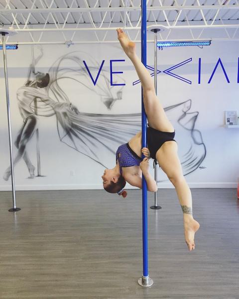 Studio Vexial Pole Fitness
