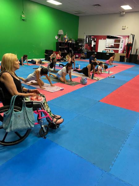 Puppy Yoga x 4paws Puppy Yoga