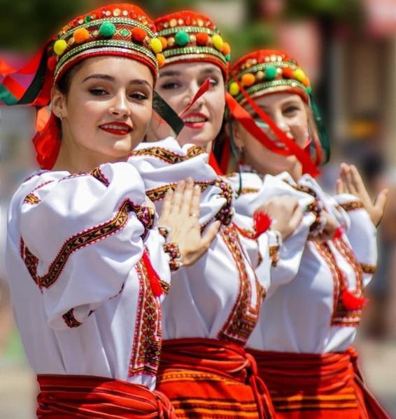 Tyrsa Ukrainian Dance School