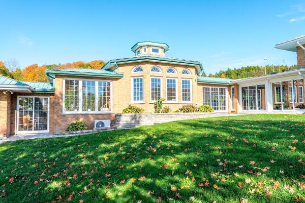 Sky Haven Retreat & Equestrian Centre