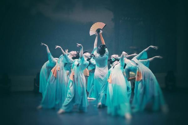 Colours Of Dance Academy 張珺舞蹈藝術學院