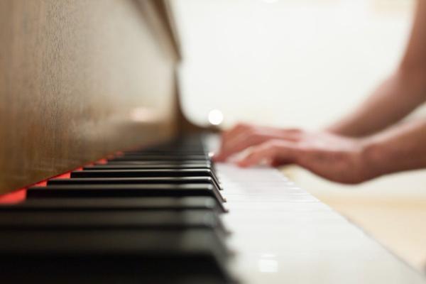 Piano Lessons at Horizon Music