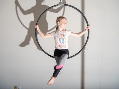 Pole Fitness Academy