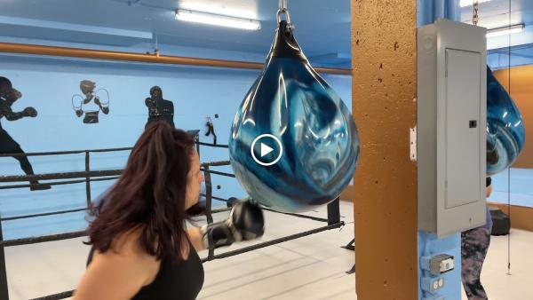 PuÑo Studio Boxe Fitness/Boxing Fitness Studio